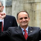 Milanović vratio odlikovanja Branimiru Glavašu, osumnjičenom za ratne zločine nad Srbima 14