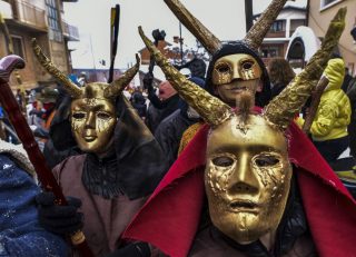 Vevčanski karneval u Makedoniji: Maskama teraju zlo (FOTO) 2