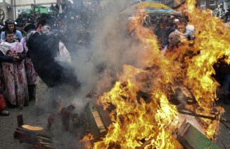 Vevčanski karneval u Makedoniji: Maskama teraju zlo (FOTO) 7
