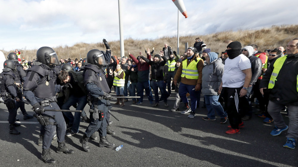 Taksisti u žutim prslucima blokirali Madrid 1