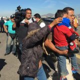 Samo nekoliko sedmica pre izbora: Grupa od 2.000 meksičkih migranata krenula ka SAD 2