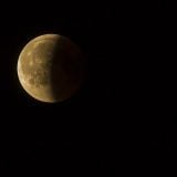 Kineska letelica poslata da pokupi mesečevo kamenje sletela na Mesec 1