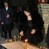 Na pomenu Ivanoviću porodica, Vučić, Brnabić i građani 14