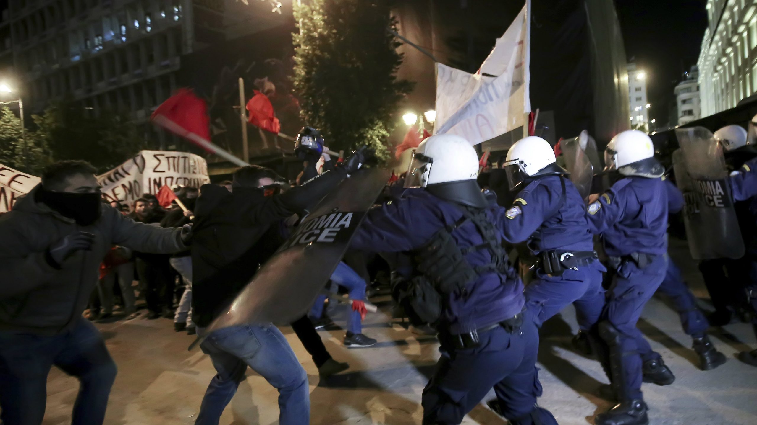 Grčka policija bacila suzavac na demonstrante 1