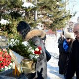 Održan pomen u Kosovskoj Mitrovici na mestu ubistva Olivera Ivanovića 13