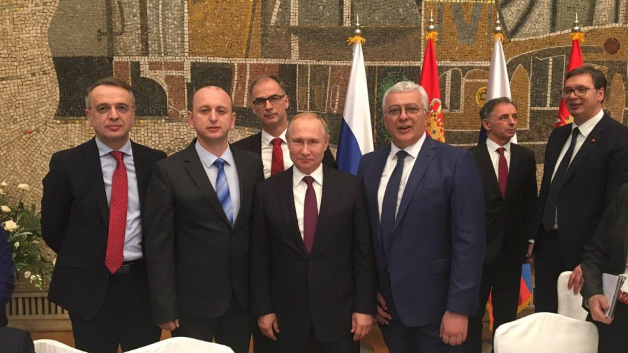 Lideri Demokratskog fronta Vučićevim avionom do Podgorice 1