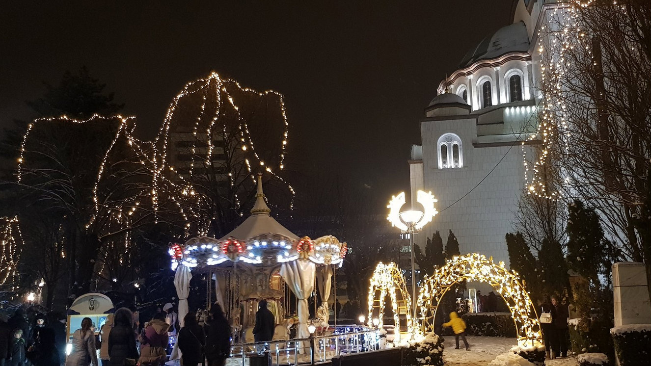 Otvorena manifestacija Božićno seoce kod Hrama Svetog Save 1