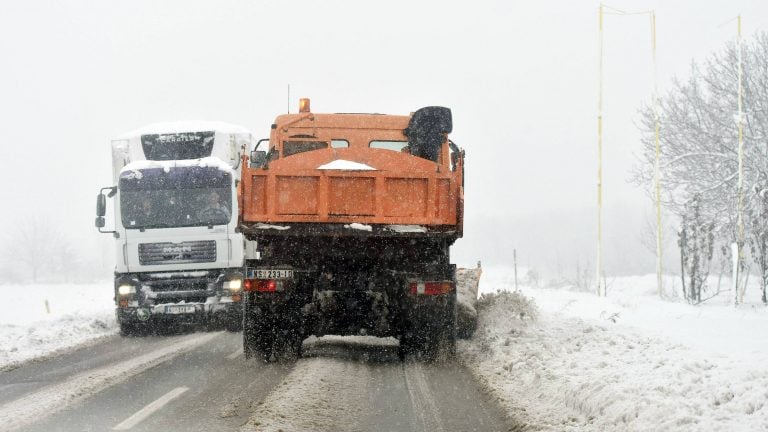 Beograd: 1.100 radnika čisti sneg 1