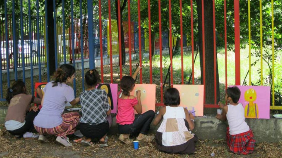 Novogodišnji bazar za decu Svratišta od 11. januara u Beogradu 1
