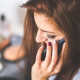 Zašto svi tračarimo, a preziremo trač? 6