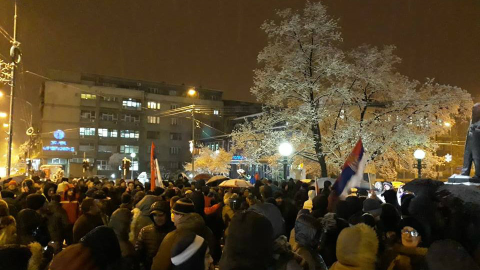 Protesti "Jedan od pet miliona" u više gradova u Srbiji (VIDEO) 9