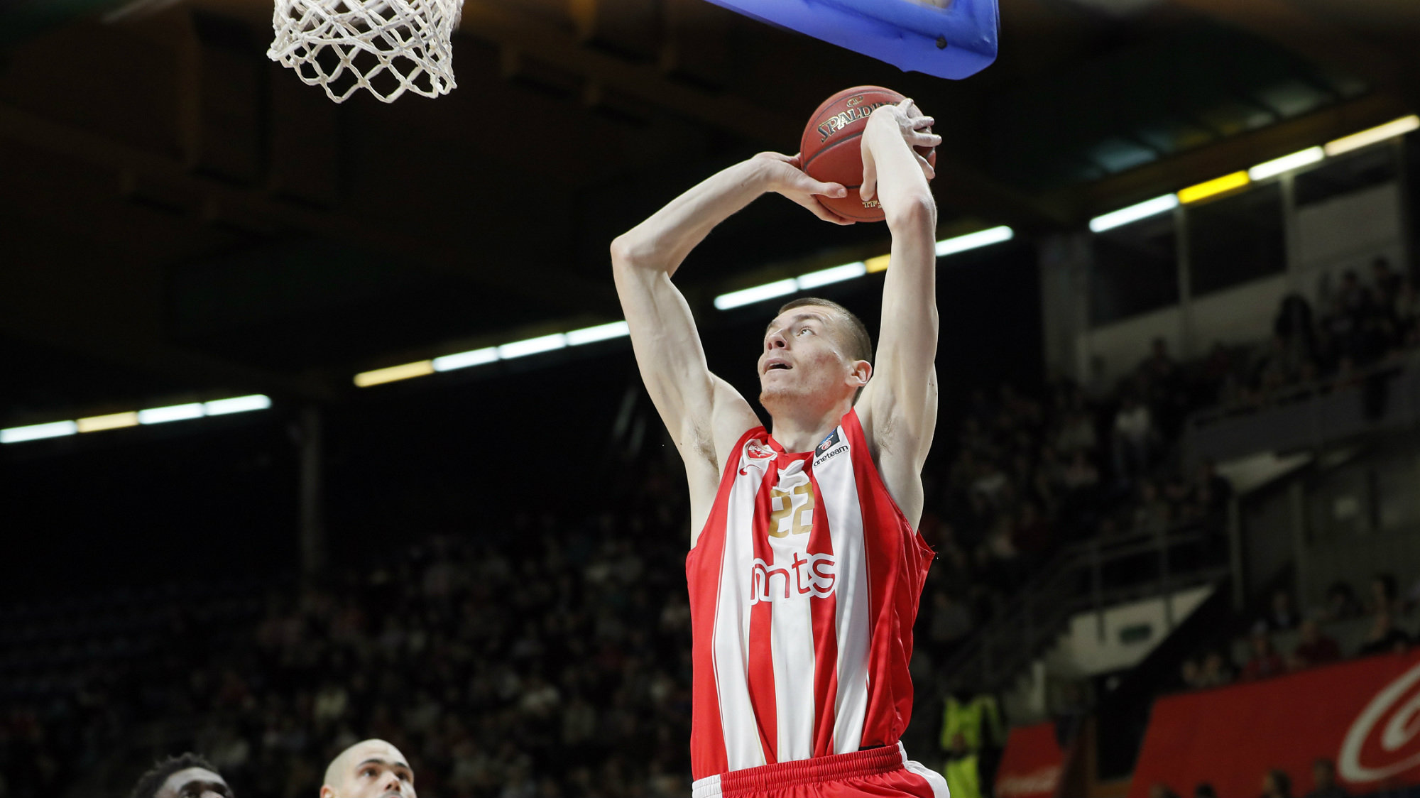 Ubedljiva pobede Zvezde 1