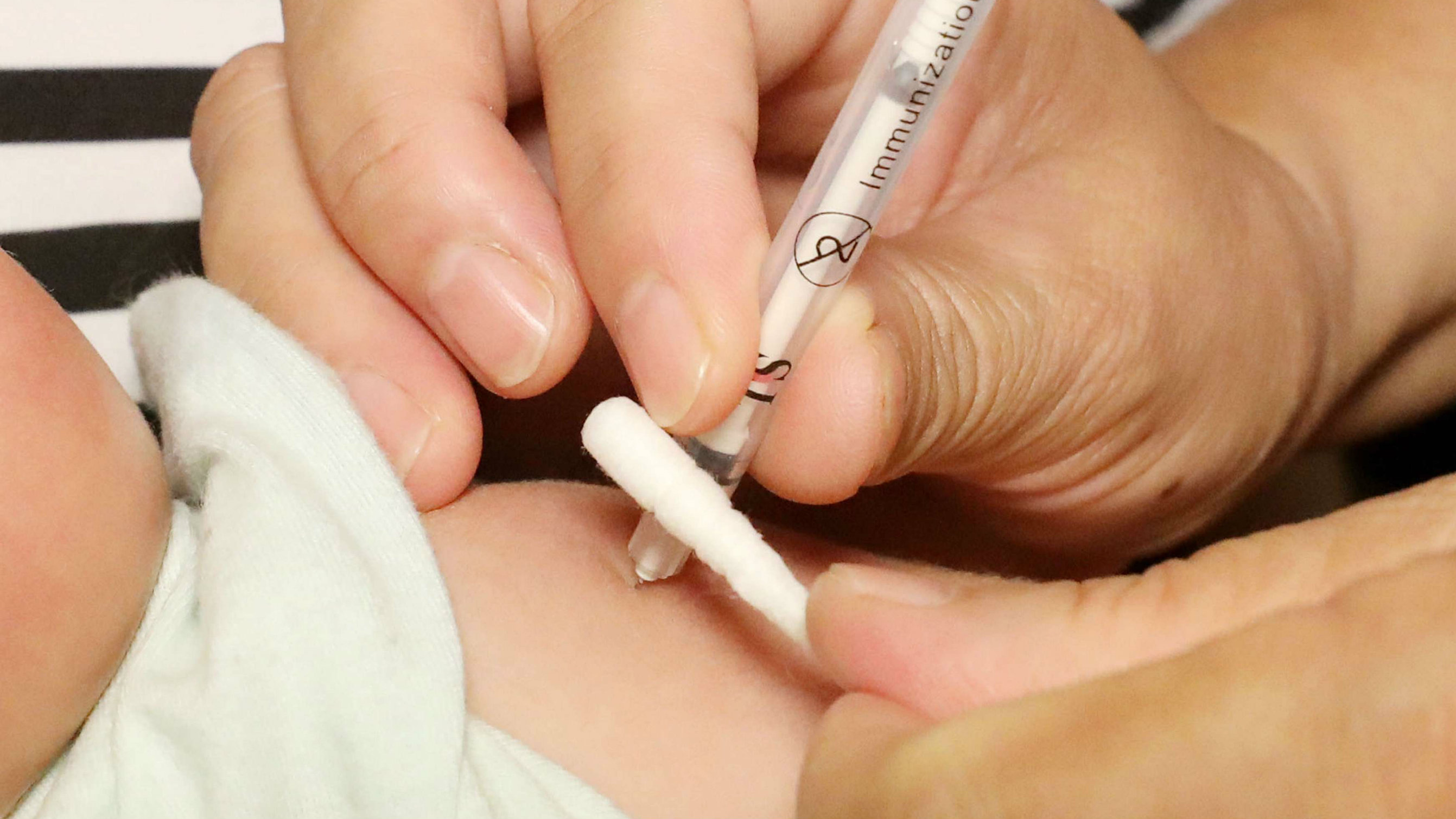 Ko će prvi primiti vakcinu protiv kovid 19 i šta će biti presudno u tom izboru? 5 Ko će prvi primiti vakcinu protiv kovid 19 i šta će biti presudno u tom izboru? 5