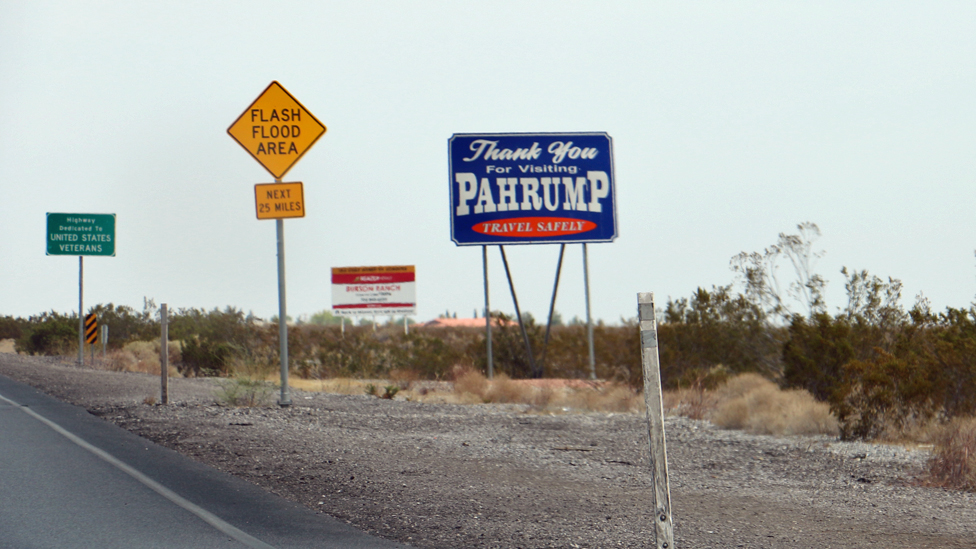 sign for Parumph