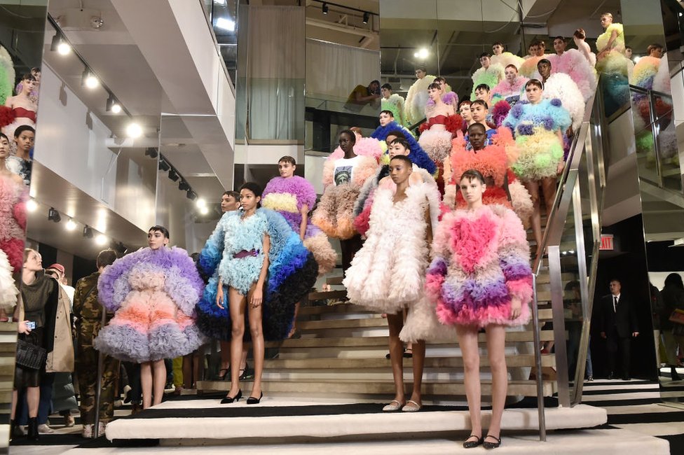 Njujork: Paris Hilton i devet drugih ključnih tačaka 13 Tomo Koizumi