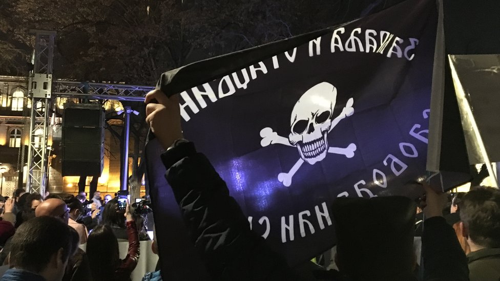Protest „Kosovo je Srbija" u centru Beograda: „Biti ili ne biti" 5 Kosovo