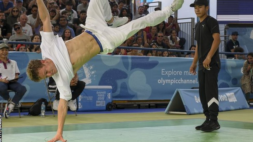 Olimpijske igre: Organizatori predložili brejkdens za novi sport 1 Russia's Bumblebee in competition at the 2018 Youth Olympics