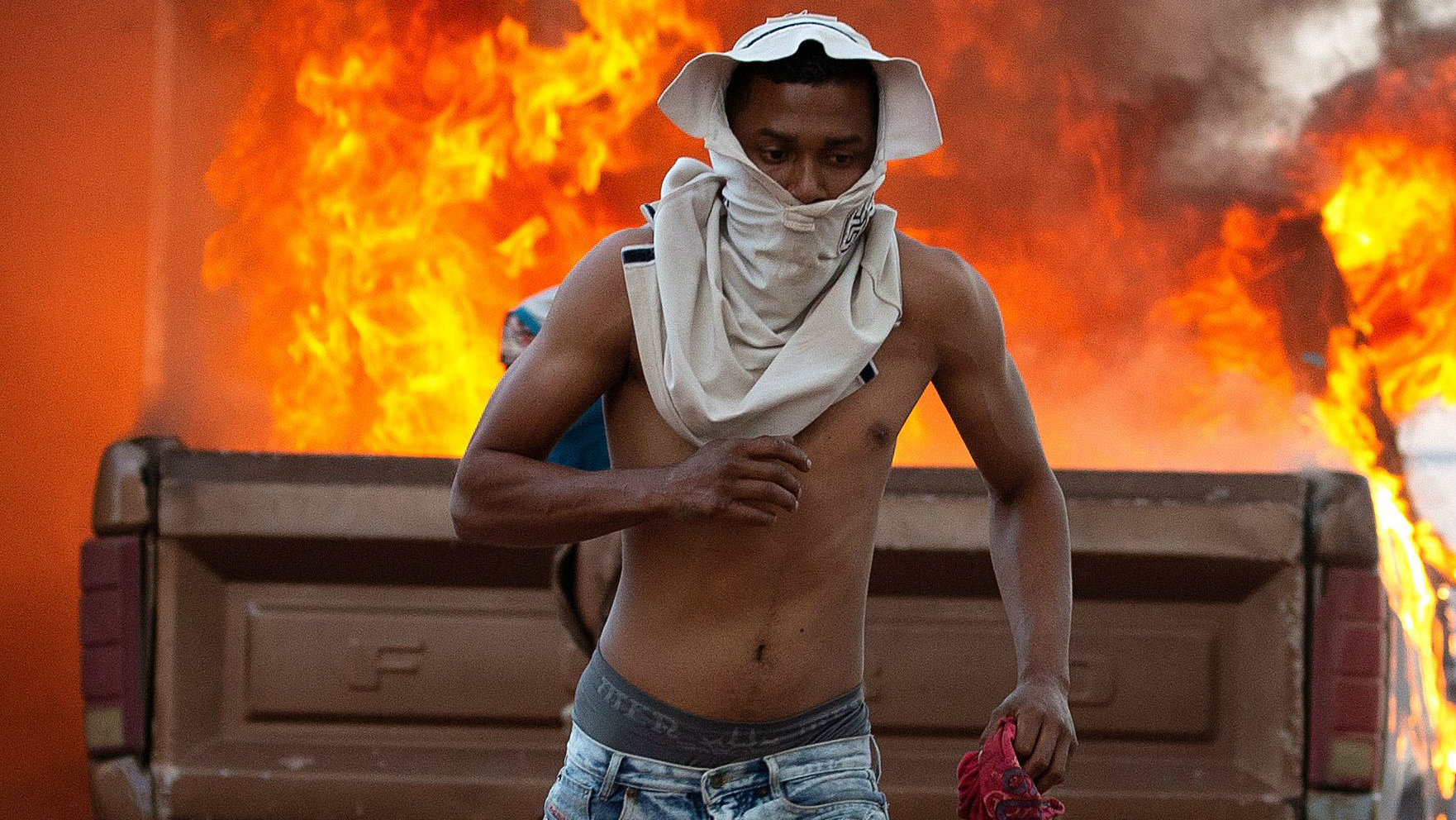 Dezertirale desetine vojnika u Venecueli 1