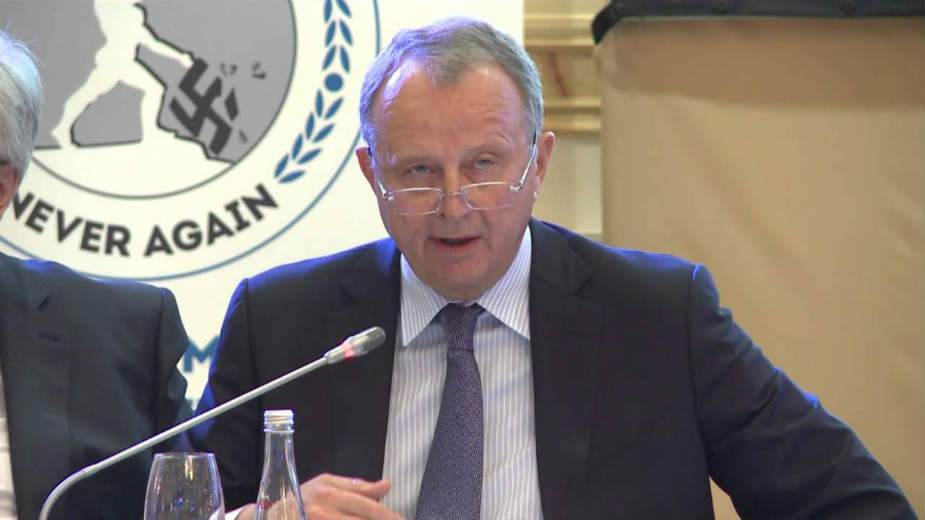 Svet je na pragu trke u naoružanju 1