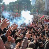 Opozicija u Albaniji blokirala autoputeve 12