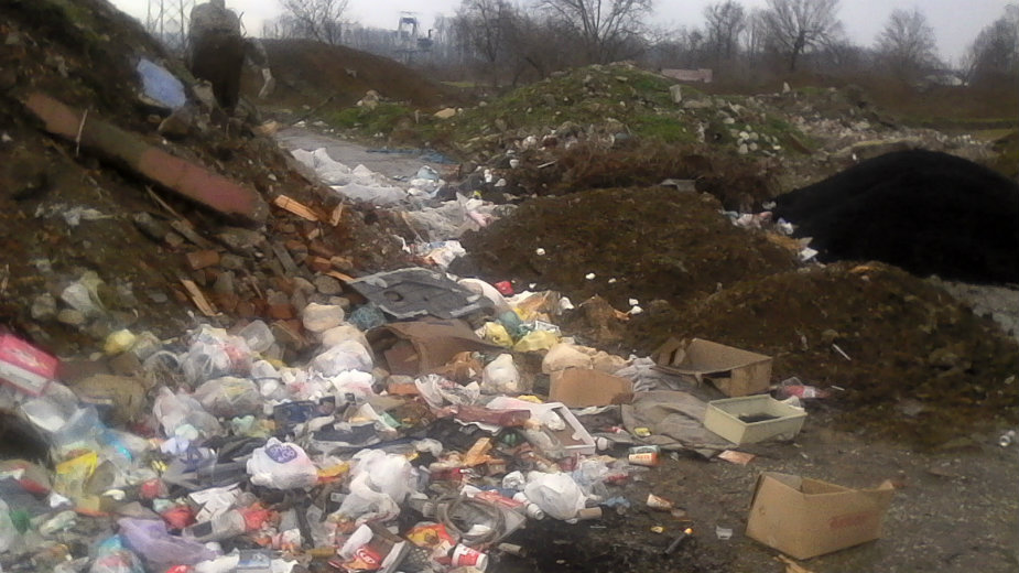 Deca na inhalatorima, voda neupotrebljiva, kuće pucaju zbog sleganja tla 1