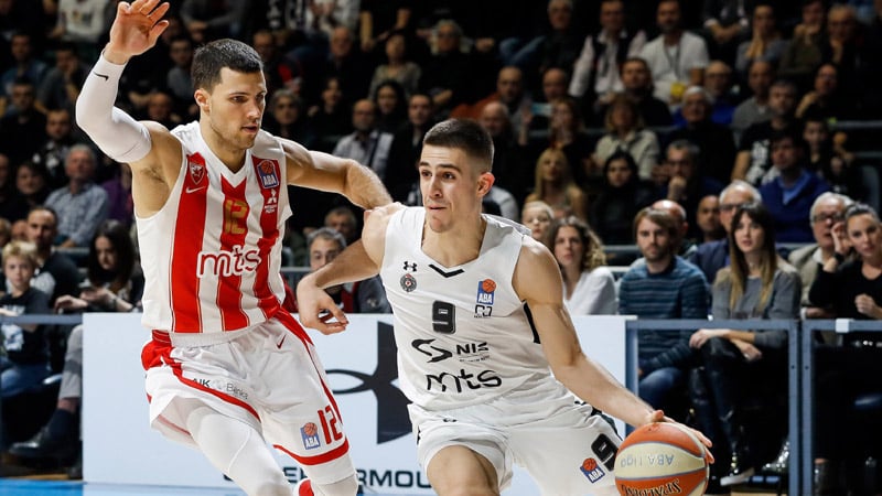 Zvezda može da izbegne Partizan 1