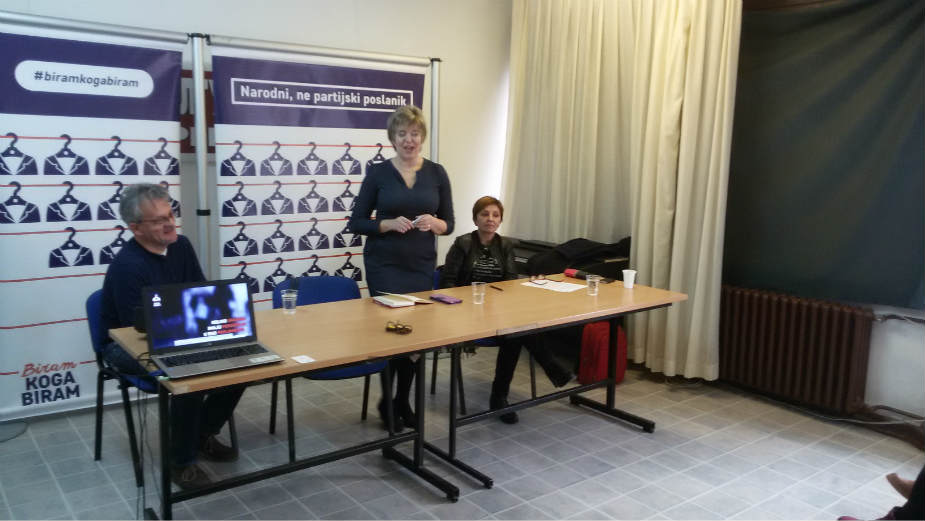 Čiji si ti poslanik? 1