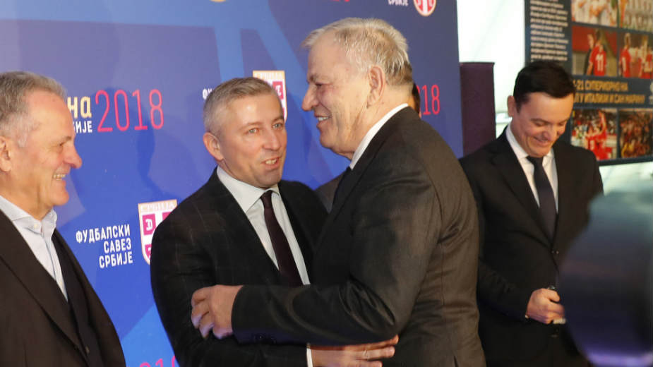 Kokeza "tiho" raspisao izbore za sebe 1