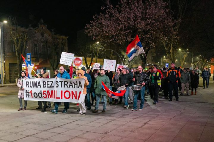 Protesti "1 od 5 miliona" i večeras u gradovima širom Srbije (FOTO) 10