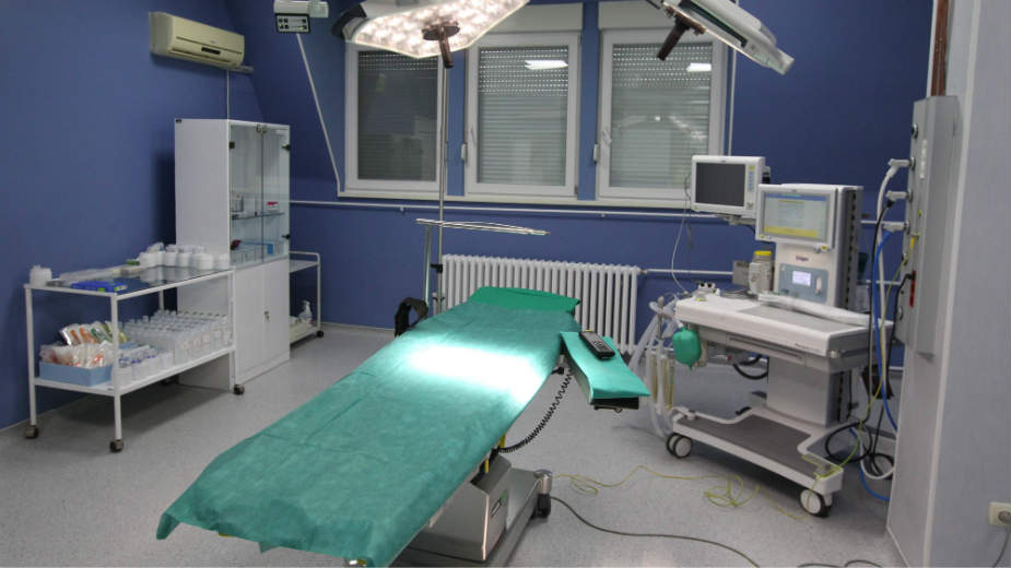 Karneks donirao 70.000 evra Opštoj bolnici u Vrbasu za operacionu salu porodilišta 1