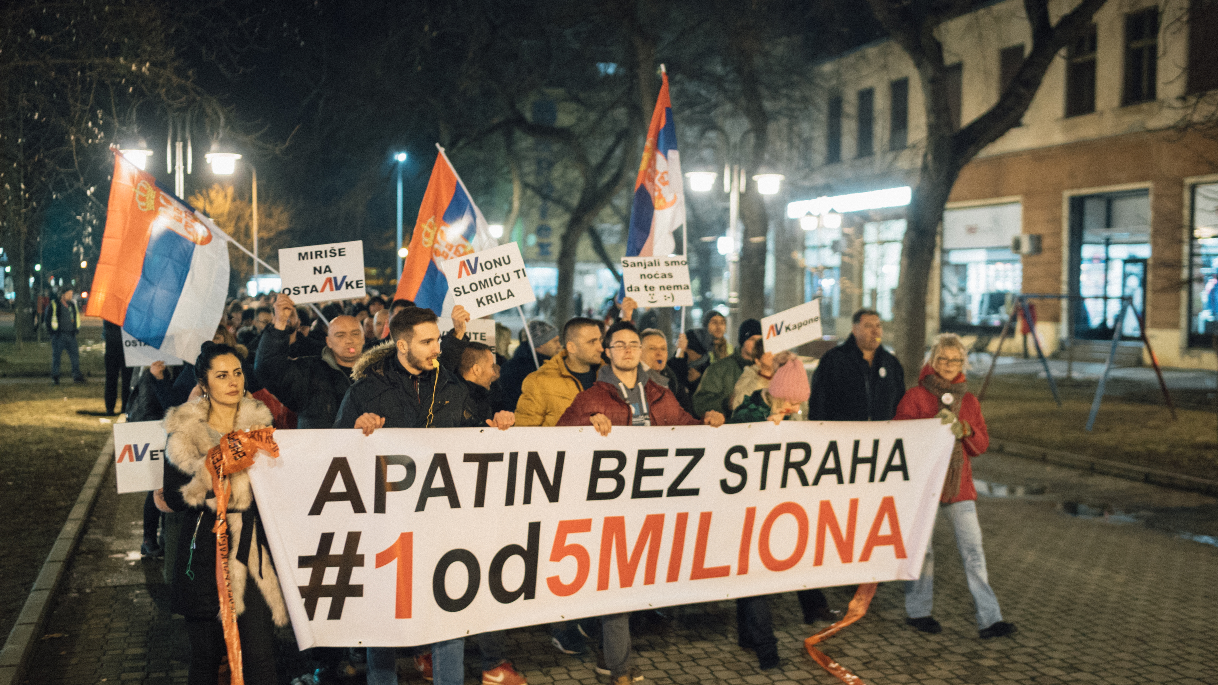 Protesti nastavljeni u još dvadesetak gradova u Srbiji (FOTO, VIDEO) 3