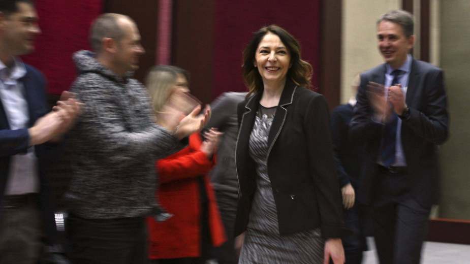 DJB: Poziv Varheljija da se ne bojkotuju izbori savršen primer licemerja EU 1