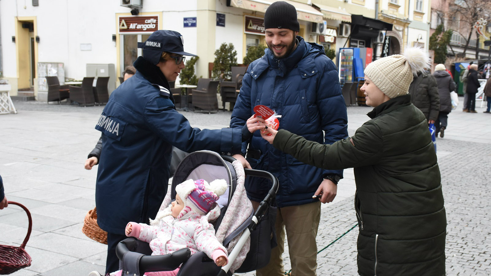 U Zemunu održana akcija "Stop nasilju u partnerskim odnosima" 1