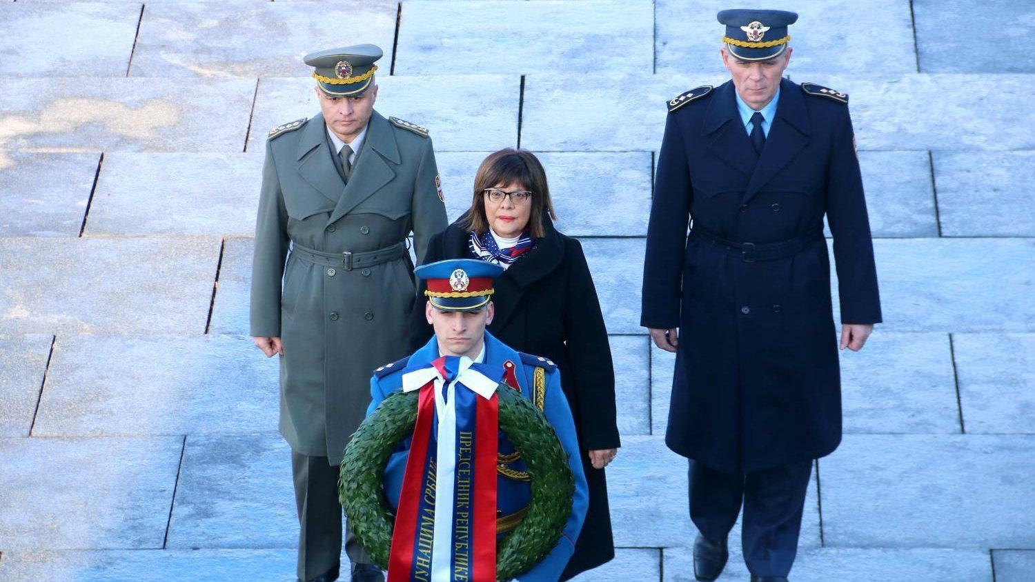 Gojković položila venac na spomenik Neznanom junaku na Avali 1