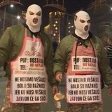 PUF: Ne nosimo vešalice, bolji su ražnjici! 8