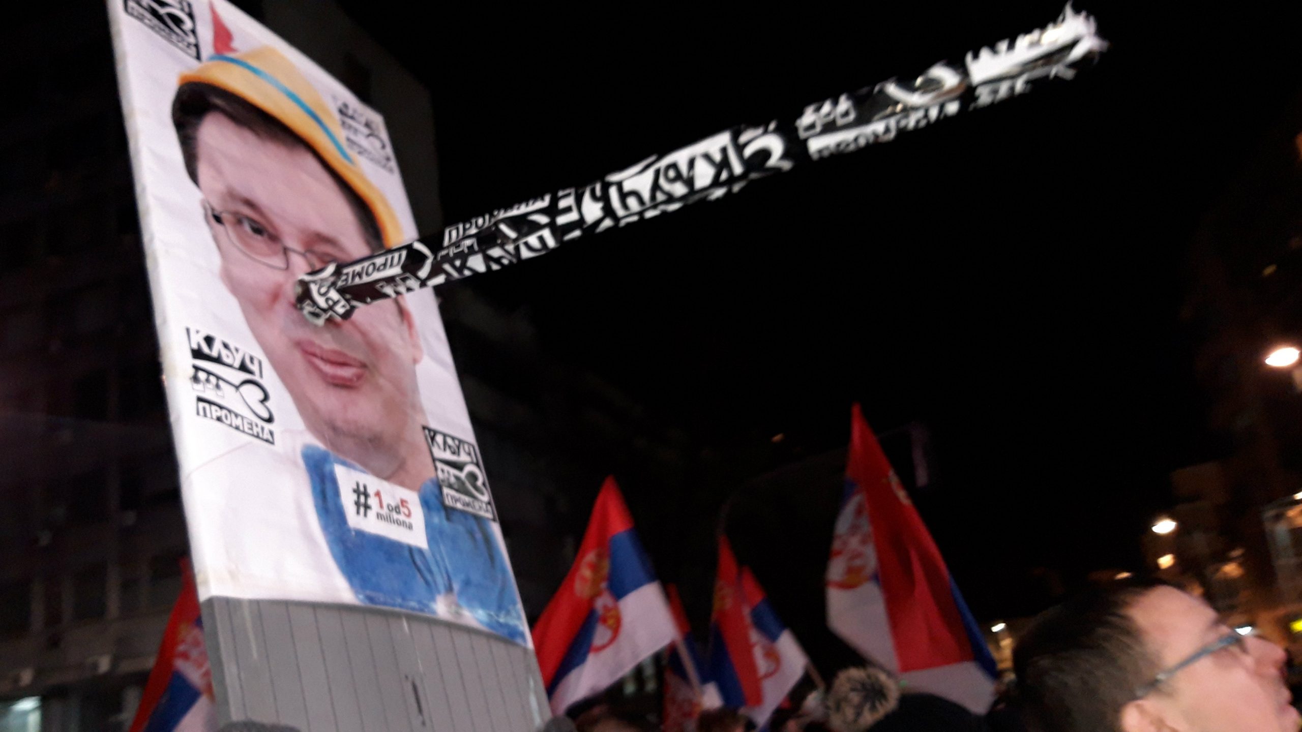 Protest u "tunelu laži" i ispred REM-a (VIDEO) 1