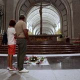 Porodica diktatora Franka ima 15 dana da pronađe novo grobno mesto 11