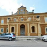 Nedostaje zlatna burma majke kralja Nikole 8