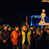 Kragujevčanin koji je nosio vešala pušten kući 15