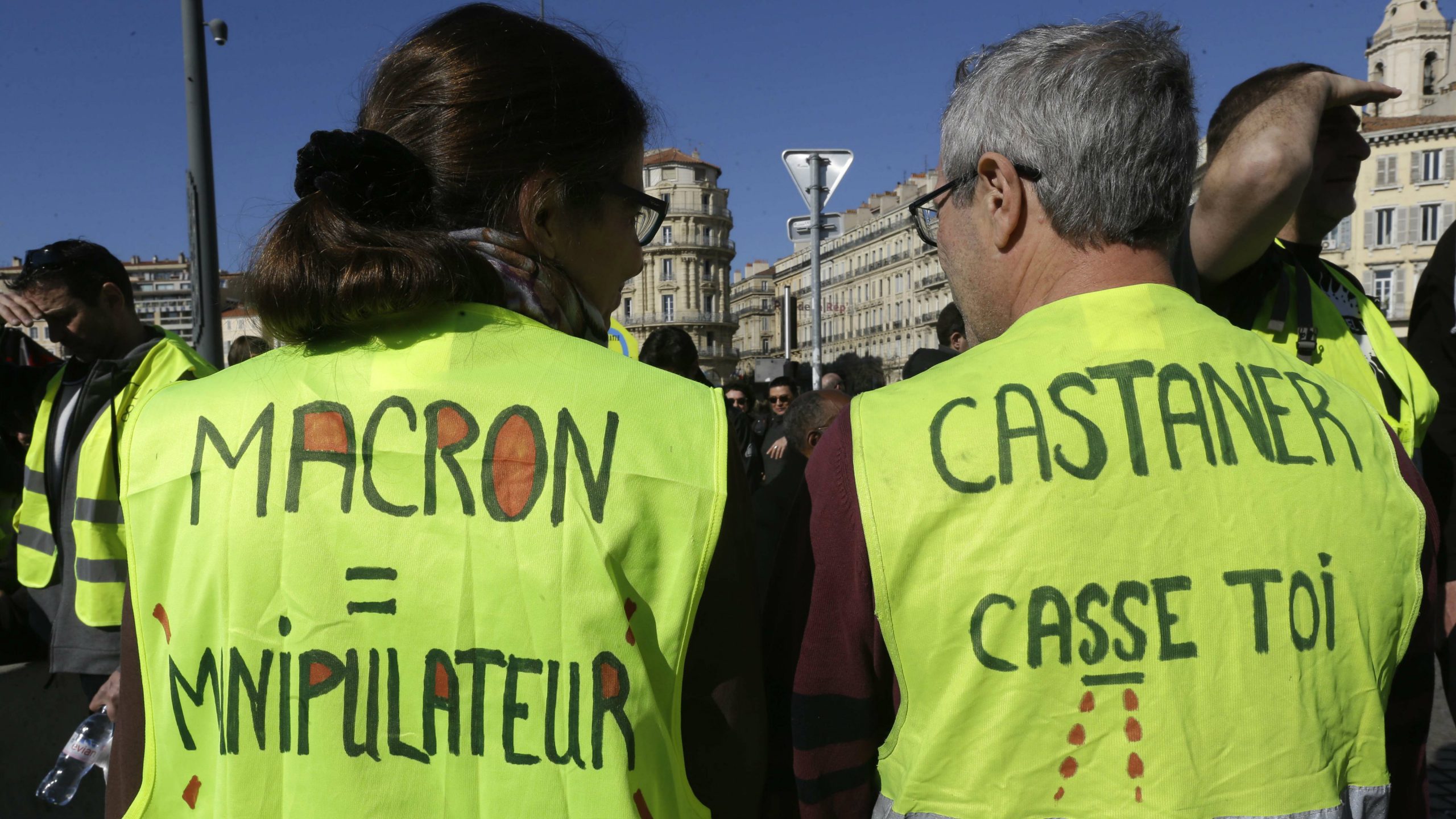 U Francuskoj počeli protesti pokreta Žuti prsluci 1