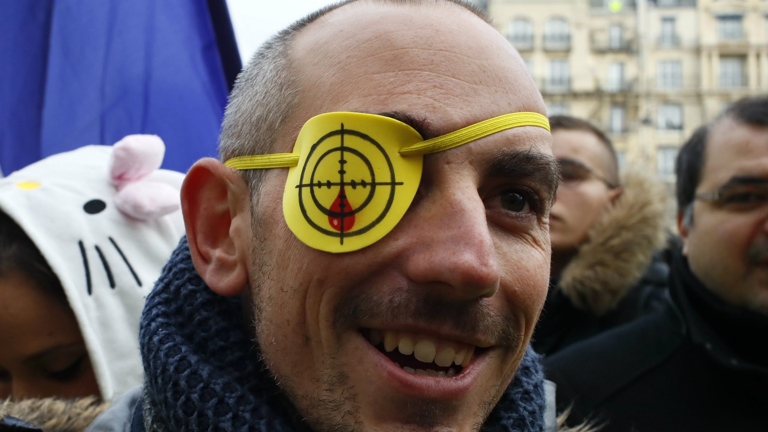 U Francuskoj 35 osoba privedeno na protestu Žutih prsluka 1