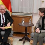 Šib sa Brnabić: Nemačka će nastaviti da insistira da kosovske takse budu odmah povučene 3