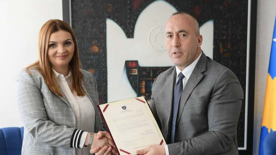 Kosovska ministarka Dijana Živić sa francuskim ambasadorom 1