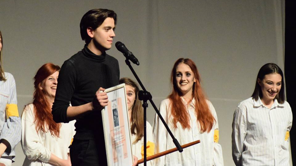 "Peščanik" u izvođenju kragujevačkog amateskog pozorišta 1