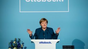 Ovacije za spontani govor Angele Merkel o svetskom poretku 2