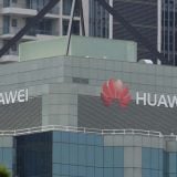 Tramp produžio zabranu za Huawei  1