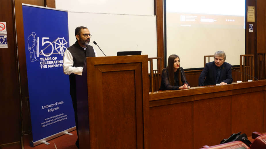 Budite promena koju želite da vidite u svetu 1