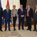 Mekalister srpskim ministrima: Zalažem se za ukidanje taksi i nastavak dijaloga 6