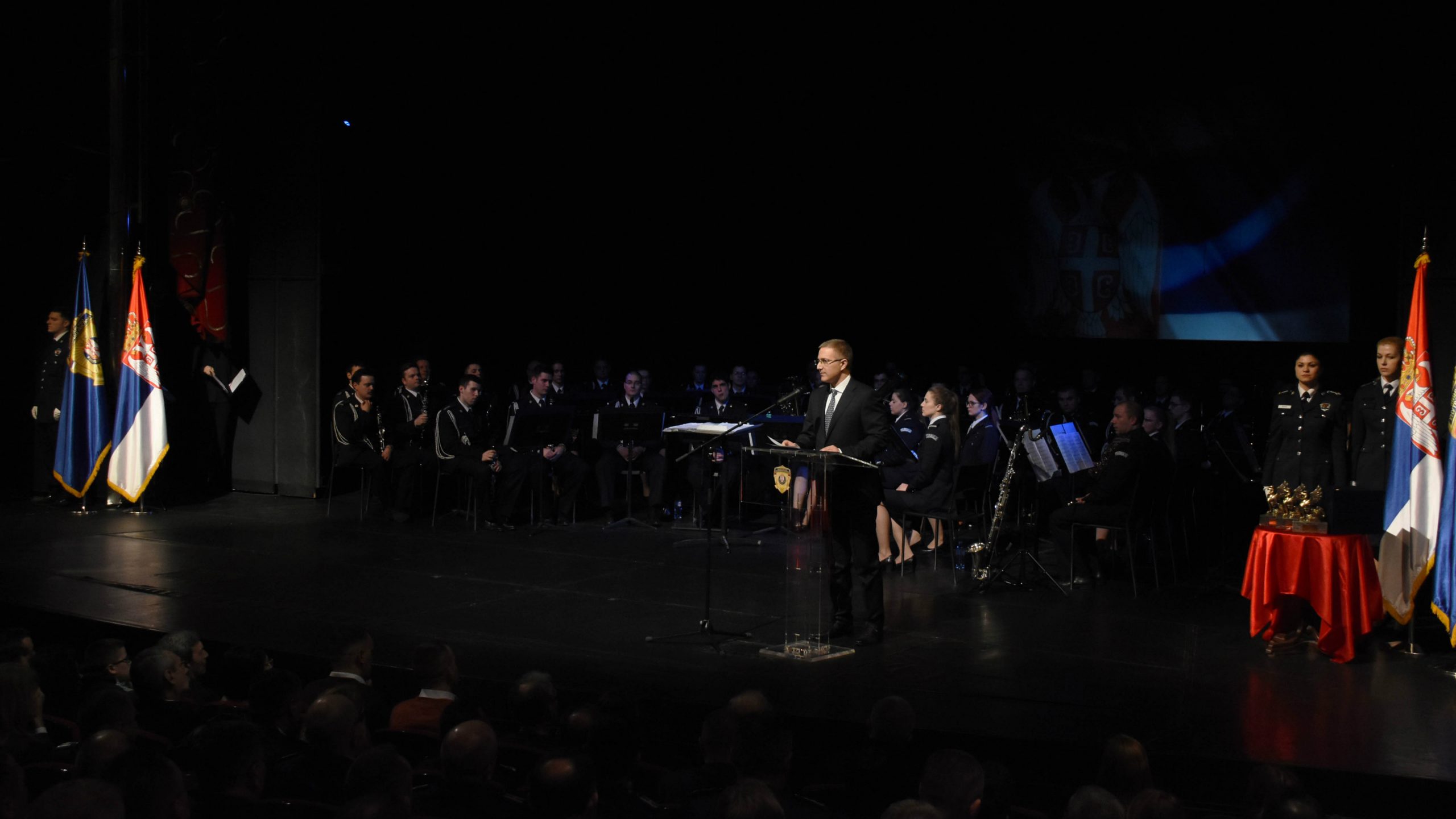 Stefanović: Policajci su tihi heroji koji brinu o građanima i Srbiji 1