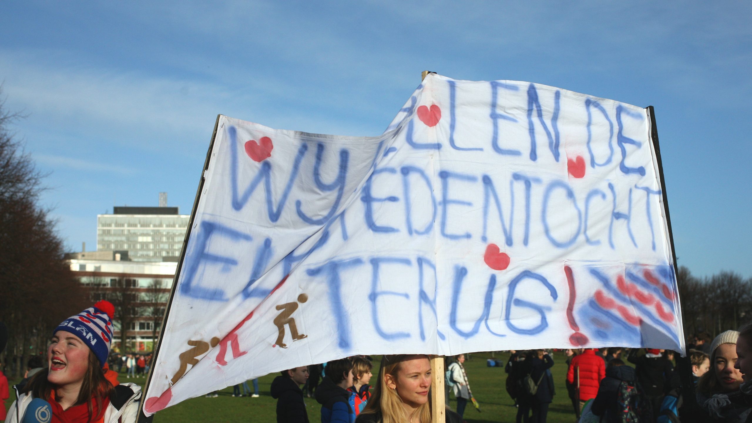 Holandija: Oko 3.000 učenika traži oštriju borbu protiv klimatskih promena 1
